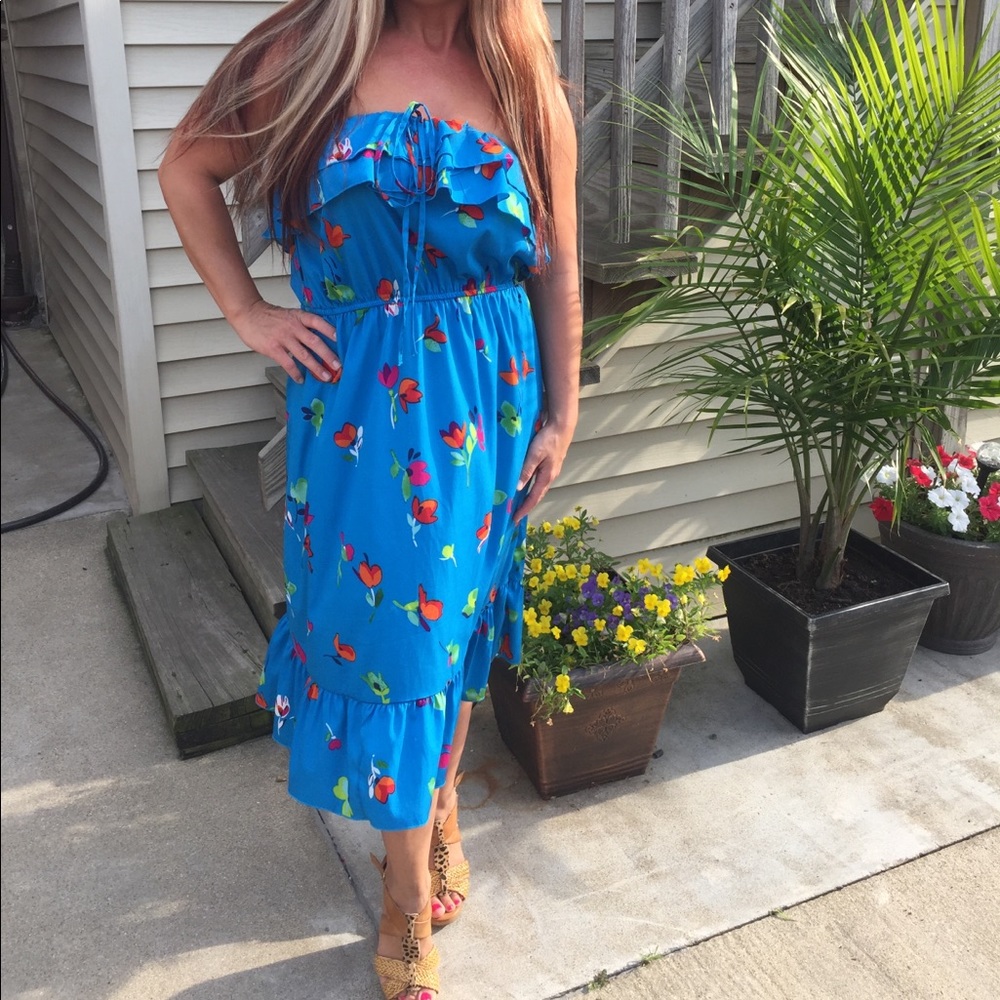 💙🌺 Old Navy Blue Flower Ruffle Dress L